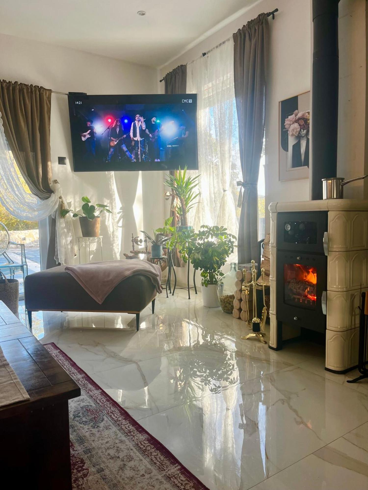 Luxury Villa Andrea Vrzika In Forest Near The Sea Zagvozd Exteriör bild