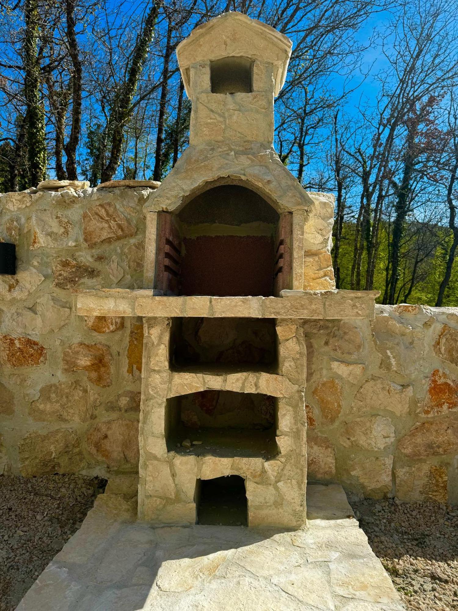 Luxury Villa Andrea Vrzika In Forest Near The Sea Zagvozd Exteriör bild